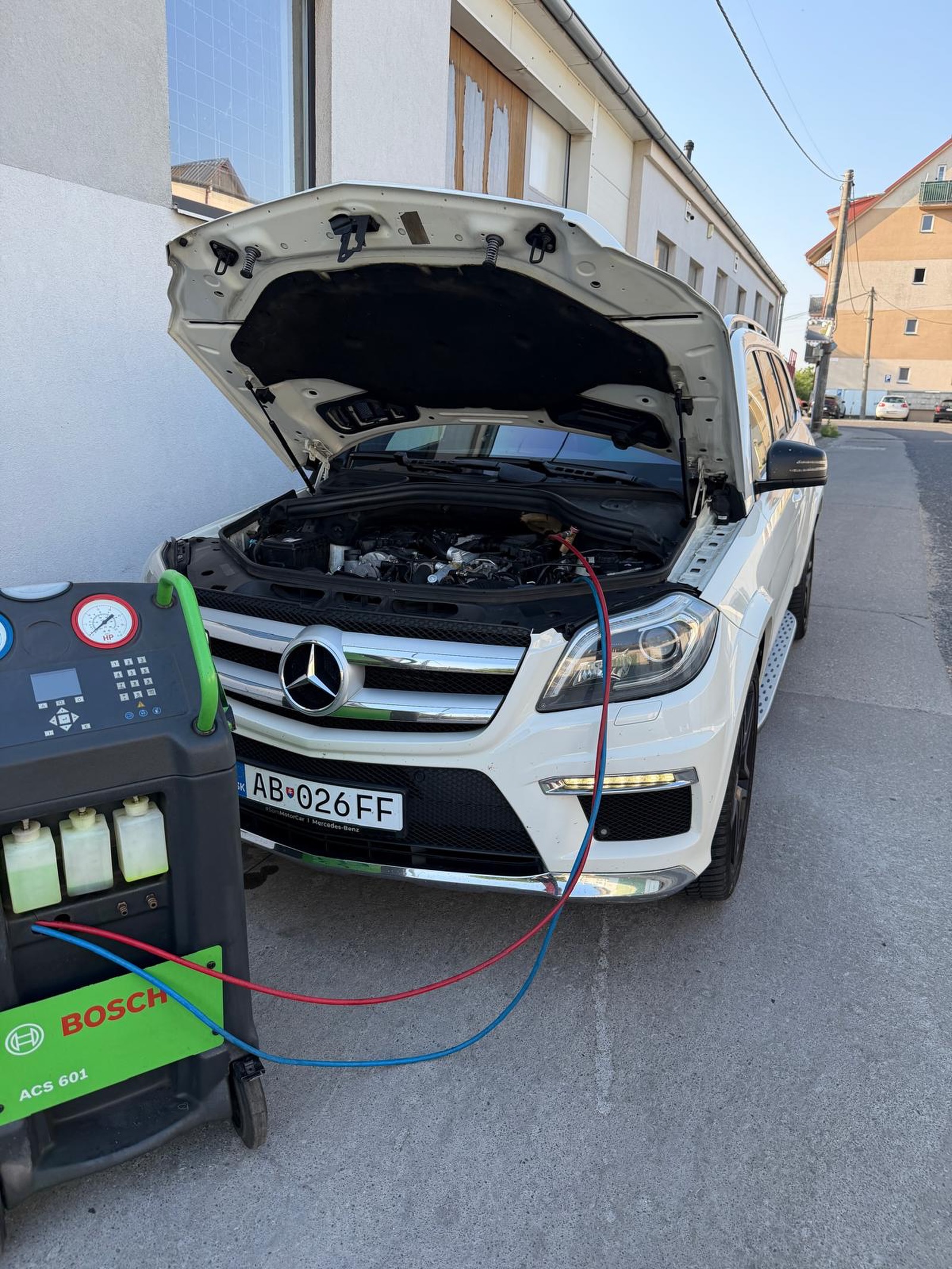 Servis klimatizácie s plniacim zariadením